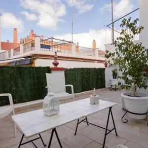  Apartamento Castilla Triana Courtyard By Valcambre